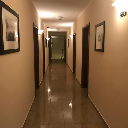 Aura *